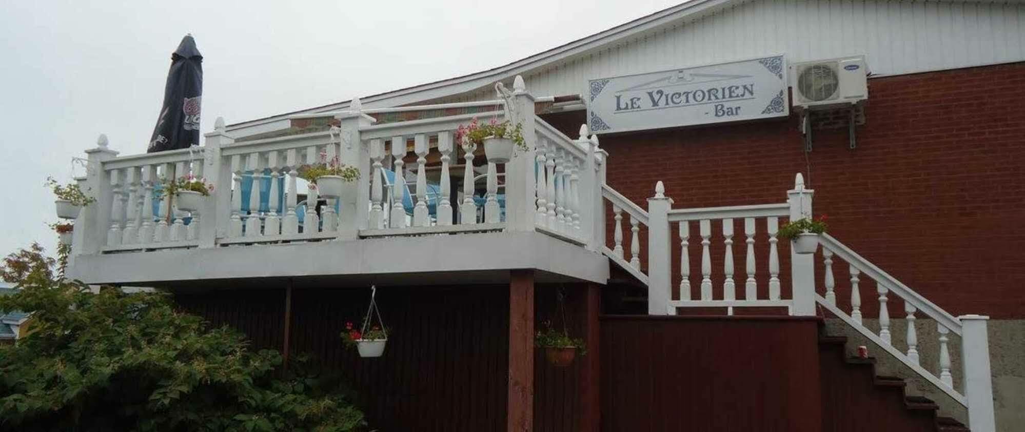 Motel Cote Rivière-du-Loup Exterior foto